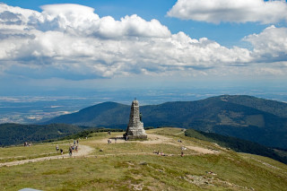 la-route-des-cretes-et-le-grand-ballon