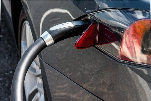 bornes-vehicule-electrique