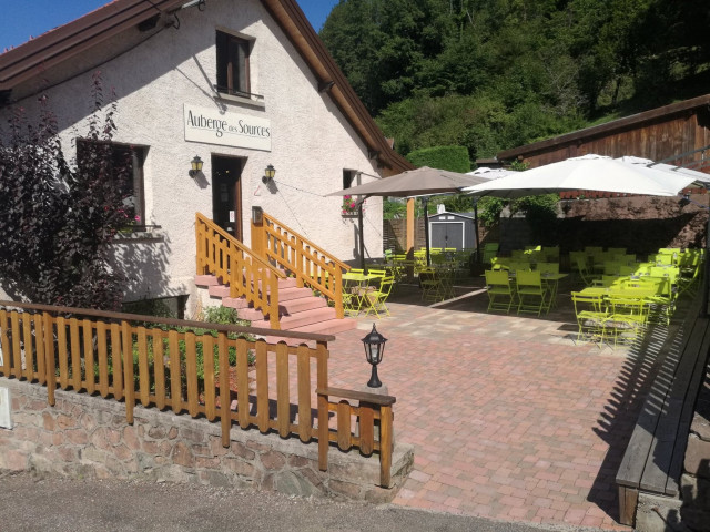 auberges-des-sources-chateau-lambert