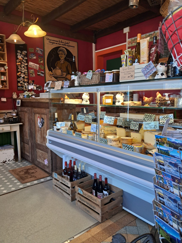 la-cremerie-de-gaby-bussang-2 la-cremerie-de-gaby-bussang-2