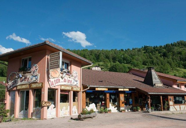 pain-au-lard-la-bresse-1 pain-au-lard-la-bresse-1