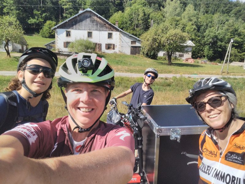 777007757_25 777007757_25