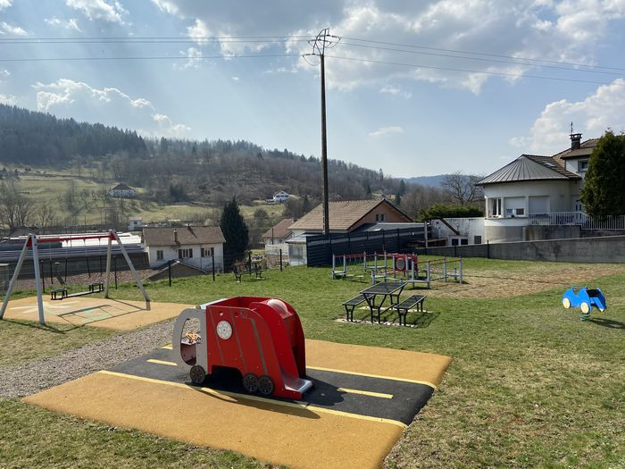 aire-de-jeux-fresse-sur-moselle-2 aire-de-jeux-fresse-sur-moselle-2