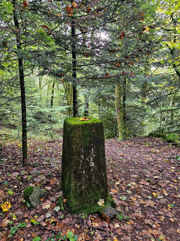borne-de-visee-tunnel-inacheve-st-maurice-sur-moselle-1 borne-de-visee-tunnel-inacheve-st-maurice-sur-moselle-1